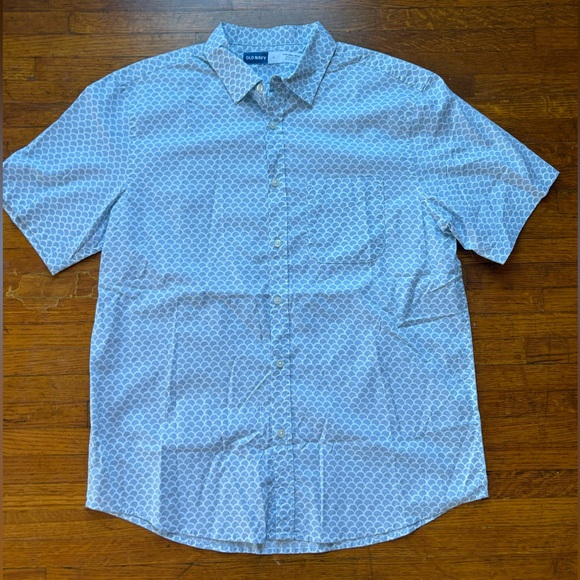 Old Navy Other - NWOT Old Navy Blue Short Sleeve Button Down Shirt L